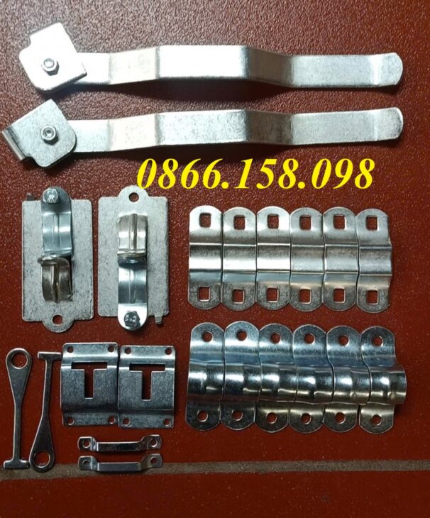 Cấu tạo và công dụng của bộ khóa sau đóng thùng xe tải