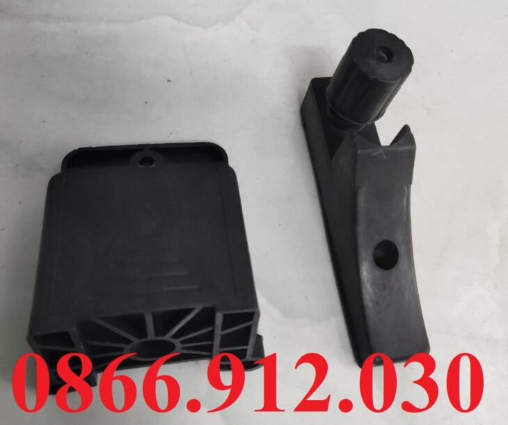 Ưu điểm của chân tăng bàn Fami trong thiết kế nội thất văn phòng