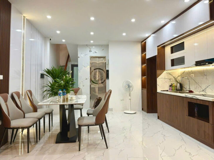 BÁN NHÀ ĐẸP TRƯỜNG CHINH, ĐỐNG ĐA – 39/43M² x 6T THANG MÁY – FULL NỘI THẤT – GẦN PHỐ