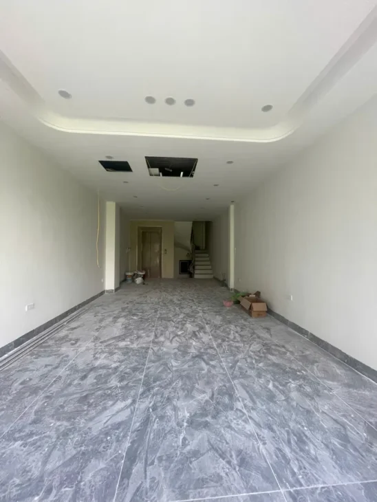 NHÀ MỚI Ô TÔ ĐỖ CỬA- VÀO NHÀ Huỳnh Tấn Phát 52m2 X 6 Tầng X 13.5 tỷ Long Biên Hà Nội.