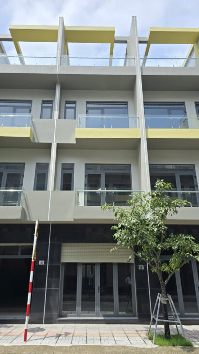 🏡 NHÀ MỚI ĐÔNG HÒA, DĨ AN – ĐƯỜNG THỐNG NHẤT – 68M2 – 4 TẦNG – 4,5X15