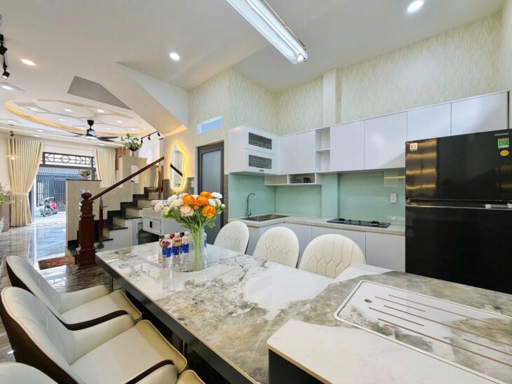 4❌11m, BÁN NHÀ 2 TẦNG, HXH 6M, NGUYỄN VĂN LƯỢNG, P17 GÒ VẤP, 5 TỶ HƠN