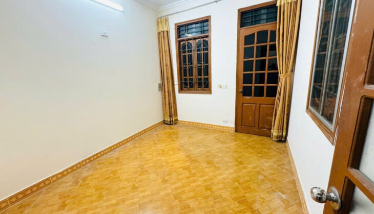 Bán nhà Vũ tông Phan 3,5 tỷ nhà 3 tầng – Lô góc 30m ra mặt phố