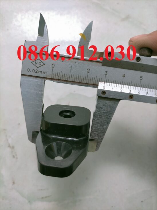 Ứng Dụng Của Kê Nhựa Đỡ Mặt Bàn Trong sản xuất nội thất