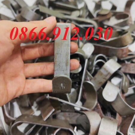 Tại sao nên sử dụng móc treo cặp học sinh trong thiết kế bàn học sinh Tại sao nên sử dụng móc treo cặp học sinh trong thiết kế bàn học sinh