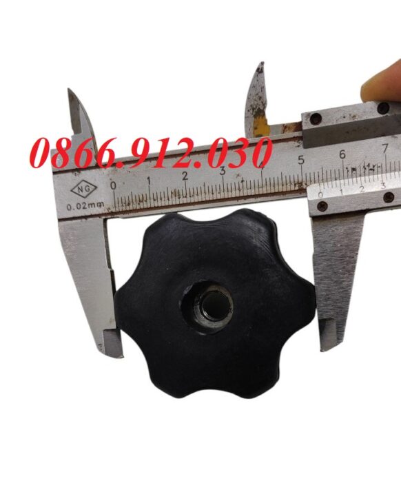 Ứng dụng đa dạng của núm vặn ren trong M8 trong đời sống và công nghiệp