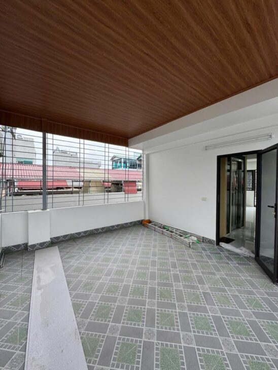 18,8 tỷ. Nhà mặt phố Tô Vĩnh Diện, 45m*4MT*5 tầng; kinh doanh lý tưởng