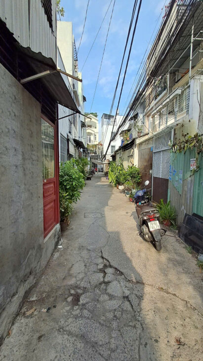 BÁN ĐẤT TẶNG NHÀ CẤP 4 ĐƯỜNG 49 HIỆP BÌNH CHÁNH THÀNH PHỐ THỦ ĐỨC👉Chỉ 50 TRIỆU/M (TL)