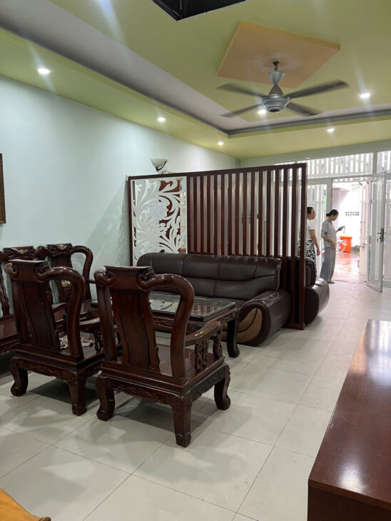 Bán gấp giá tốt! Nhà HXH Nguyễn Cảnh Chân Q1, DT: 98m², Sổ riêng, Xây CHDV hoặc ở ngay, Giá 19,5 tỷ