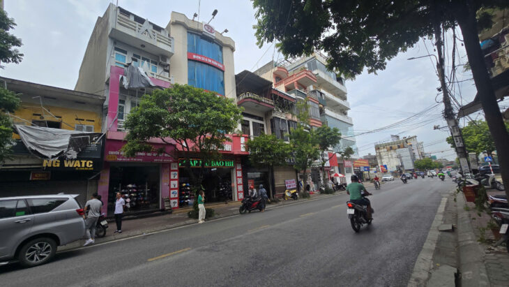 Bán nhà 99 Phạm Ngũ Lão, phường Lê Thanh Nghị, Hải Dương (nay là Hải Phòng). 135m2, MT 4.65m, 2 Bán nhà 99 Phạm Ngũ Lão, phường Lê Thanh Nghị, Hải Dương (nay là Hải Phòng). 135m2, MT 4.65m, 2