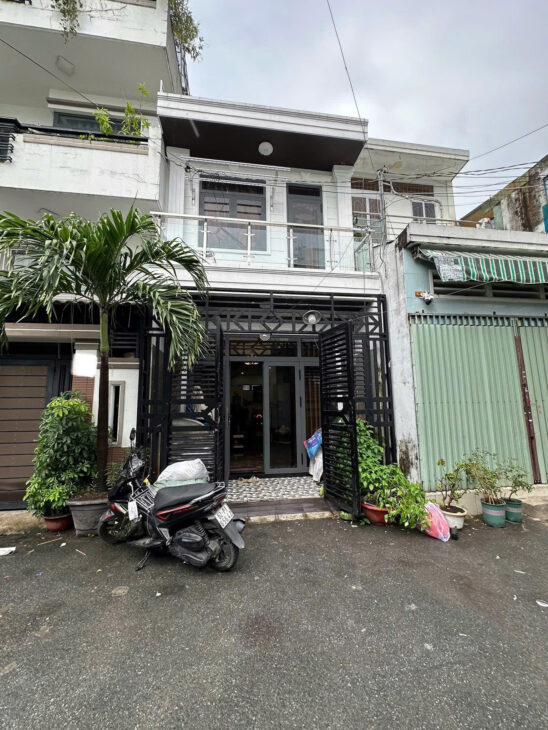 Chính chủ cần bán nhà ở đường Lê Đức Thọ, Phường 6 quận Gò Vấp, 4 * 14m giá 5,4 tỷ, dọn vào ở ngay