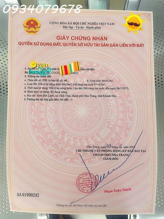 đất mặt tiền đường Phong Châu