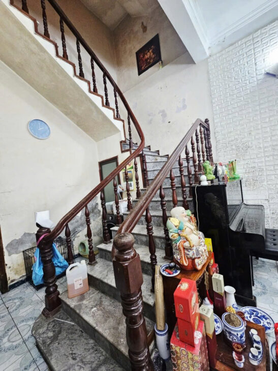 BÁN NHÀ PHỐ NGUYỄN KHANG Ở KINH DOANH NGÕ THÔNG Ô TÔ 7 CHỖ VÀO NHÀ GIÁ 18 TỶ