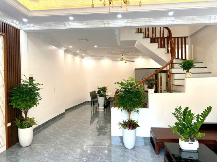 Bán nhà 2 Tầng Mới Full Nội Thất KĐT CEO 2 70m2 giá 3,x tỷ