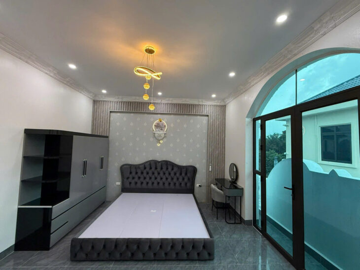 Bán nhà 2 Tầng Mới Full Nội Thất KĐT CEO 2 70m2 giá 3,x tỷ