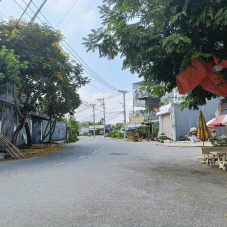 Bán nhà căn góc mặt tiền đường thông 4 hướng, sổ hồng riêng, hoàn công đủ