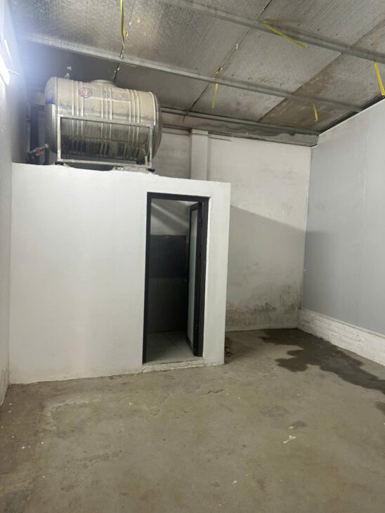 Chính chủ cần bán gấp lô đất sổ đỏ, oto đỗ vào nhà, trước nhà oto tránh tại số 29 ngõ 225 Nguyễn