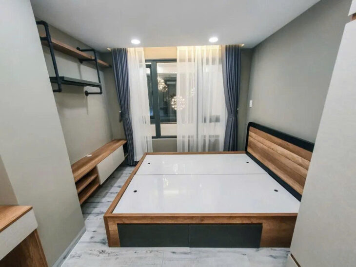 Nhà Trung Tâm Q3 gần Hai Bà Trưng, DT: 40m2, 5 Tầng, 6PN, 40Tr/tháng, Full nội thất, Giá 9,5 Tỷ
