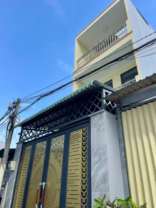 Nhà 3 tầng, 1 xẹt gần Đỗ Xuân Hợp, Phước Long B (Q9 cũ) ngang 5m, đất gần 100m nhỉnh 7 tỷ