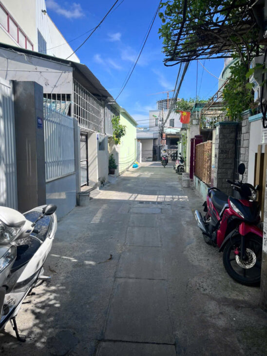 BÁN NHÀ MỚI HẺM OTO PHƯỚC LONG, NAM NHA TRANG. .