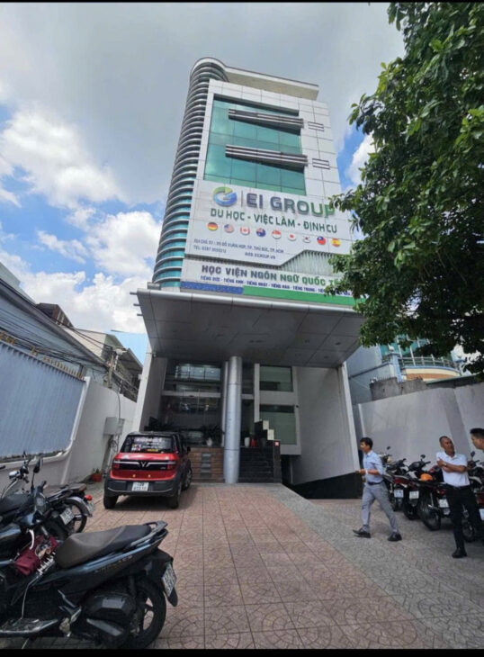 Cho thuê Toà nhà góc 2MT 97 – 99 Đỗ Xuân Hợp, Phường Phước Long B, Quận 9