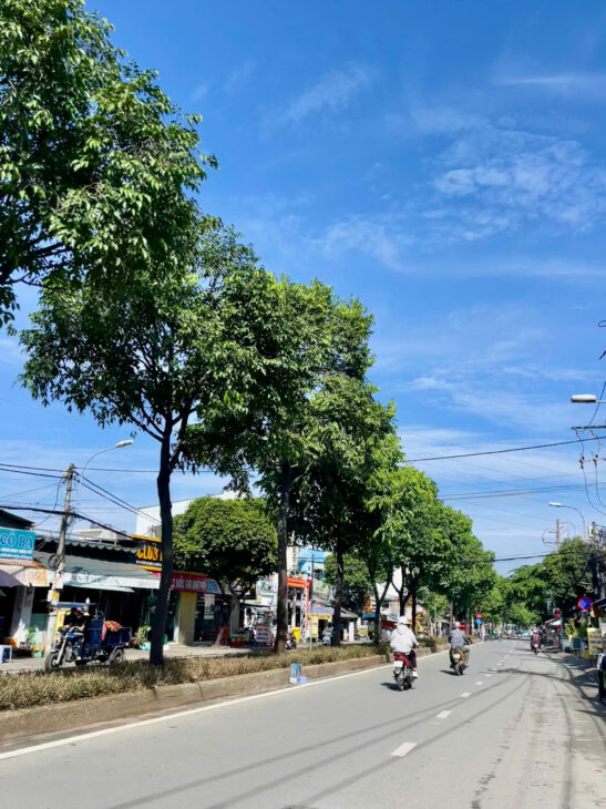 Nhà ngang 5m, hẻm xe hơi Đỗ Xuân Hợp, Sổ vuông vức, không lỗi phong thủy nhỏ hơn 4 tỷ