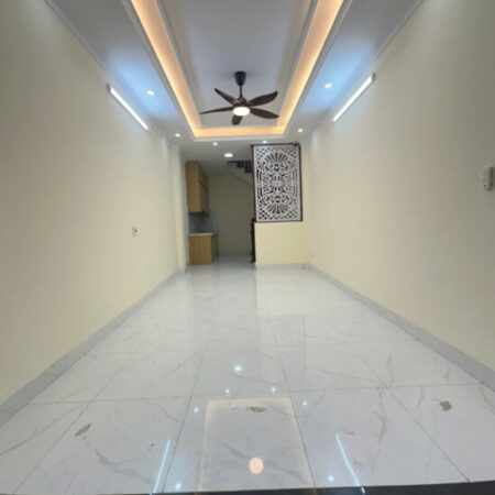 Bán nhà ngõ Bát Khối, Long Biên. 32m2 x 5T, 3PN, SĐCC, 6.4 tỷ. LH: 0976766363 Bán nhà ngõ Bát Khối, Long Biên. 32m2 x 5T, 3PN, SĐCC, 6.4 tỷ. LH: 0976766363