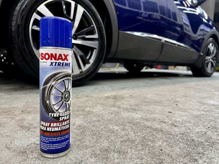 Xịt đánh bóng lốp SONAX Xtreme Tyre Spray(400 ml) – Tỏa sáng chuyên nghiệp cho lốp xe của bạn!