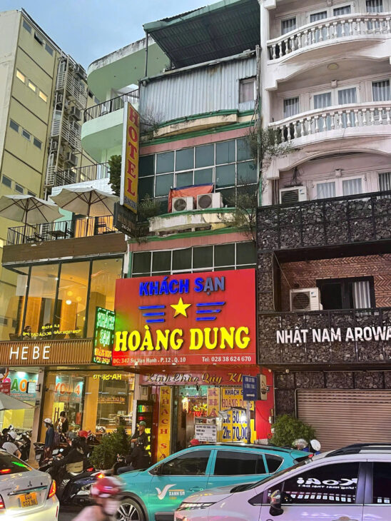 BÁN KHÁCH SẠN 5 TẦNG NGAY TRUNG TÂM Q.10 – SÁT VẠN HẠNH MALL