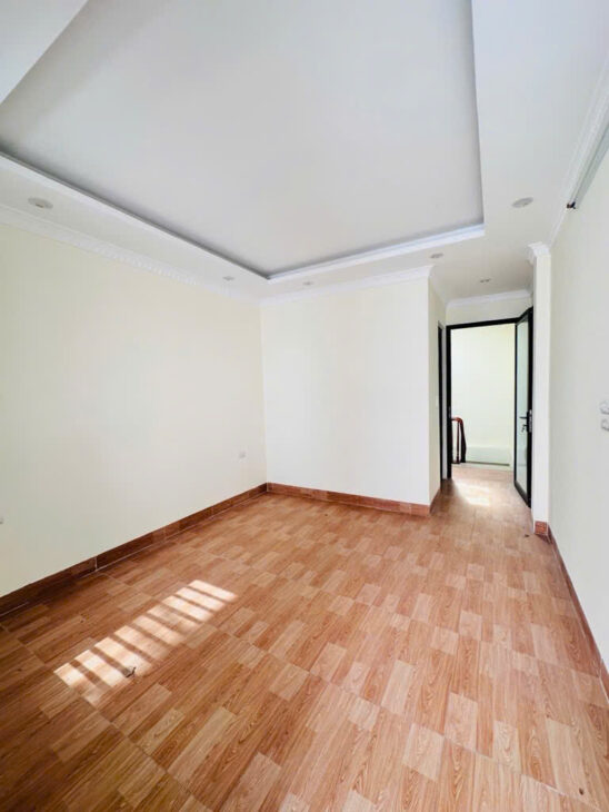 Bán gấp nhà 5T cực đẹp, gần ga tàu điện Cầu Diễn phố Hồ Tùng Mậu, Từ Liêm 33m2 giá 8.2 tỷ