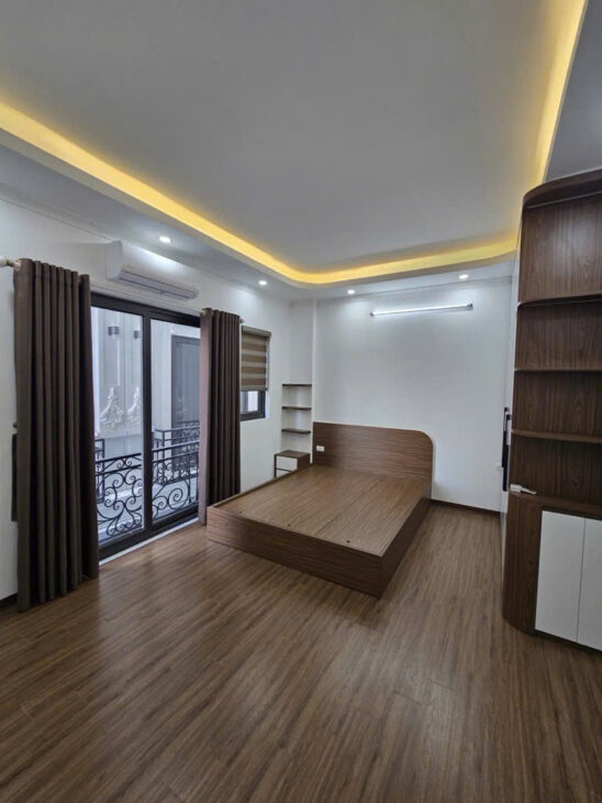Nhà đẹp 5 tầng ô tô cách 1 nhà ra mặt phố Thuỵ Phương, Bắc Từ Liêm 33m2 giá 7.5 tỷ