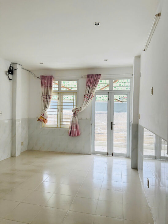 BÁN NHÀ 4 TẦNG 1 TUM, VẠN THẮNG, NHA TRANG.