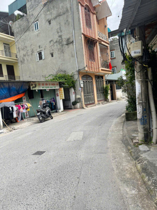 NHÀ MƯỚI 6 TẦNG THANG MÁY KINHH DOANH Ô TÔ ĐỖ CỬA- VÀO NHÀ Nguyễn Văn Linh 35m2 X 9.8 tỷ Long