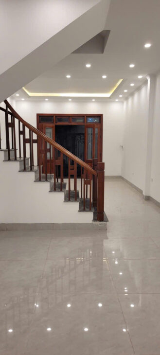 Bán nhà Phúc Lợi 72m2 xây mới 4 tầng – ở ngay – 4 ngủ- Sân riêng để 5 xe máy