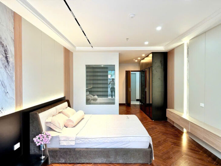 Siêu phẩm nhà 5 tầng gara ô tô, KD phố Đông Ngạc, Bắc Từ Liêm 46m2 giá 12.6 tỷ
