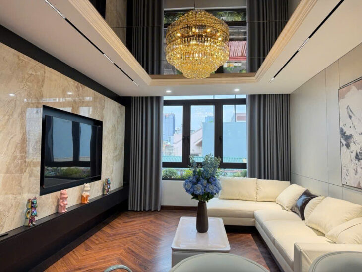 Siêu phẩm nhà 5 tầng gara ô tô, KD phố Đông Ngạc, Bắc Từ Liêm 46m2 giá 12.6 tỷ