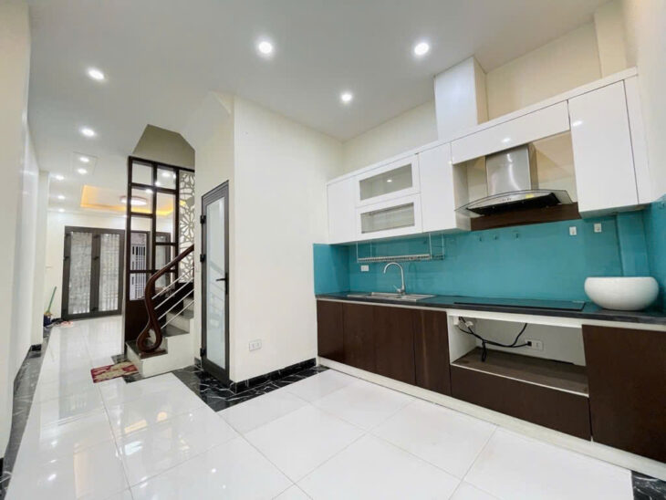 BÁN NHÀ NGỌC THỤY ĐẸP LONG LANH – NGÕ THÔNG , 40M² GIÁ HƠN 7 TỶ