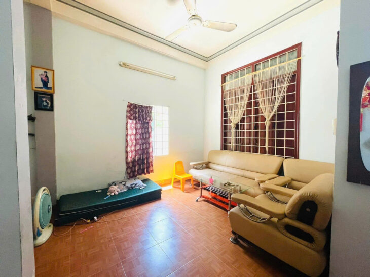 NHÀ BÊ TÔNG CỐT THÉP GẦN BIỂN BA LÀNG NGANG 6m HẺM THÔNG QUẢNG ĐỨC, BẮC NHA TRANG.