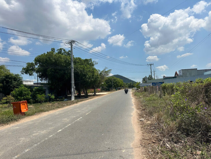 Bán 20m đất siêu ngộp mặt tiền Nguyễn Thông – Tân Bình – LaGi 180tr/m ngang