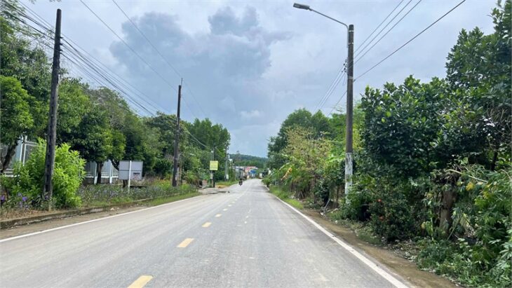 bán nhà đất rộng vùng khí hậu trong lành dân cư ở đông đúc, hàng xóm thân thiện