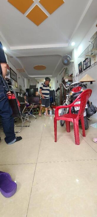 MẶT TIỀN KINH DOANH BUÔN BÁN – HƠN 3TỶ CHÚT – ĐƯỜNG RỘNG 10M THÔNG TỨ TRUNG – NGANG 3 DÀI 12 – NHÀ