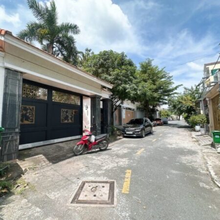 Bán nhà đường Chu Văn An, Hiệp Phú, Q9, TP HCM. DT 96m2, 2PN, SH. Giá 6.9 tỷ. LH: 0933125879