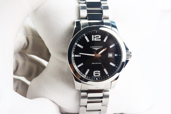 ĐH Nam : Longines Conquest – 3 kim mặt đen, bản dây thép siêu chất đep – Size 41mm…