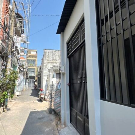 Bán nhà đường 275 Lê Văn Việt ( Sau Chợ Hiệp Phú). 100M2 NGANG 5m. Giá 5.95 Tỷ