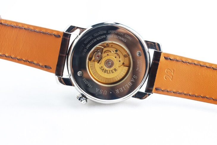 ĐH Nam : Sablier Automatic dây da – 3 kim mặt vàng núm xéo – Like New Fullbox…