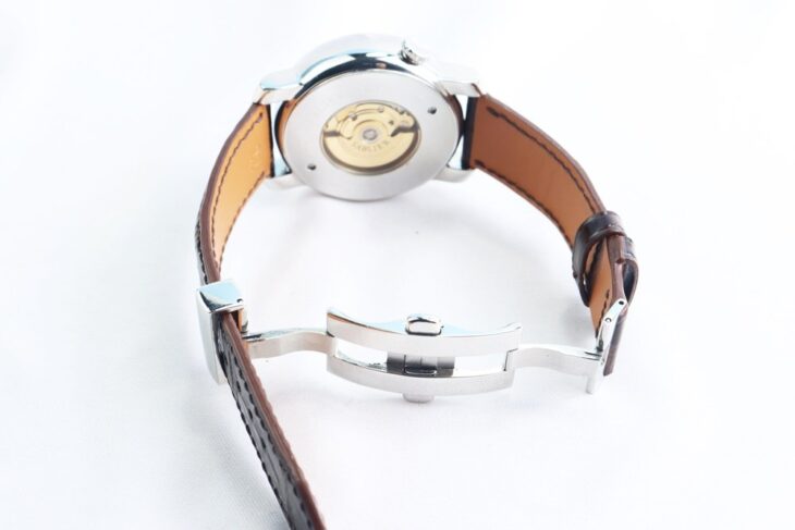 ĐH Nam : Sablier Automatic dây da – 3 kim mặt vàng núm xéo – Like New Fullbox…