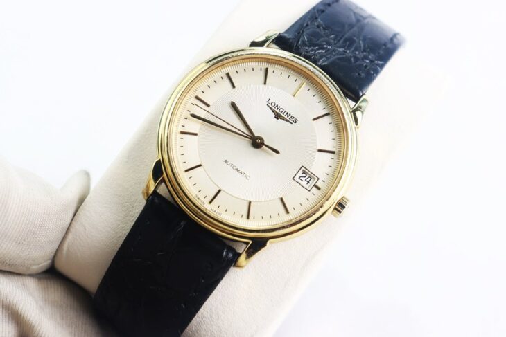 ĐH Nam : Longines Les Grandes Classiques – L4.678.2 dây da Automatic Demi Vàng.