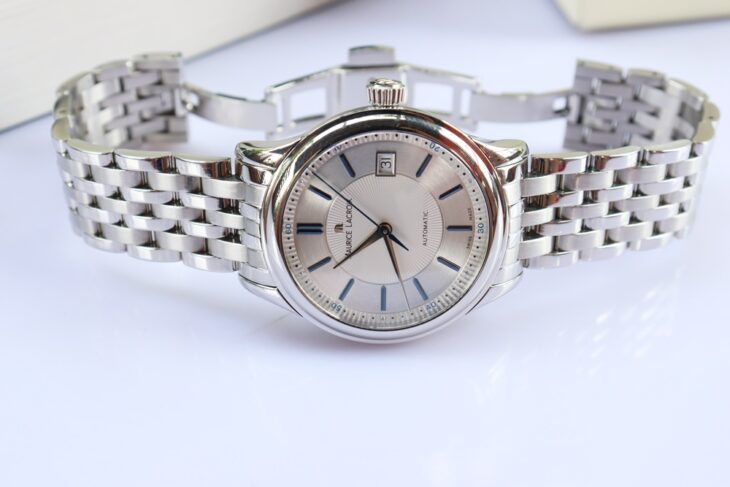 Đồng Hồ Nam Maurice Lacroix Les Classiques LC6027-SS002-13 3 – Automatic
