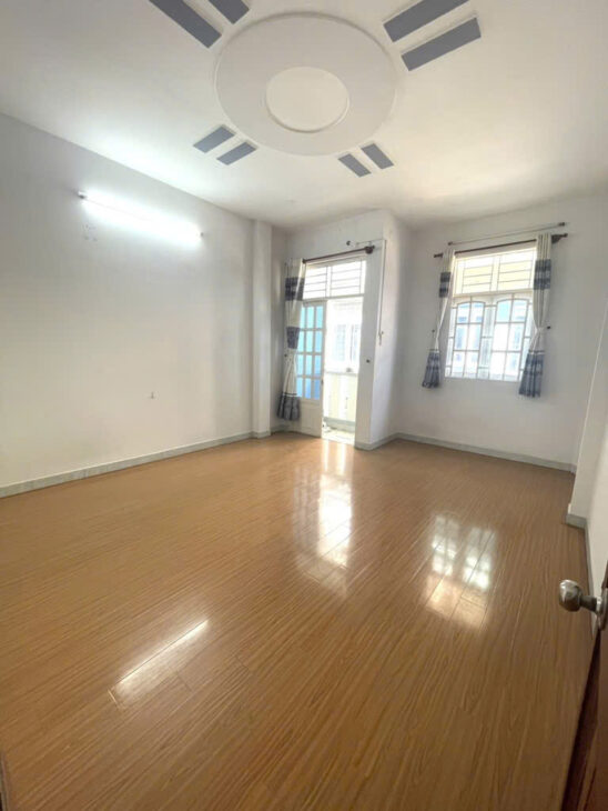 Giảm 300tr! Nhà Vuông SHR 3 tầng 40m2 – Phạm Văn Chiêu Gò Vấp S