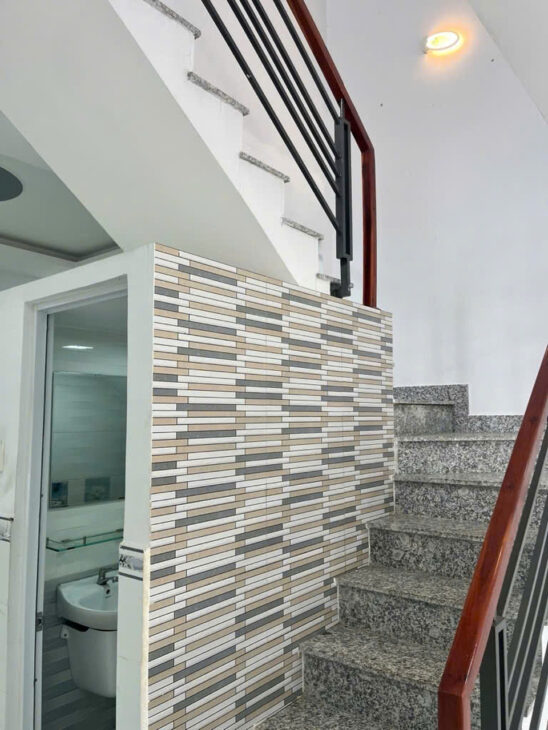 L1558 ⭐️ Giảm 100tr! sát chợ Hạnh Thông Tây, SHR, Vuông, 2 tầng, 4x8m, 3.x tỷ